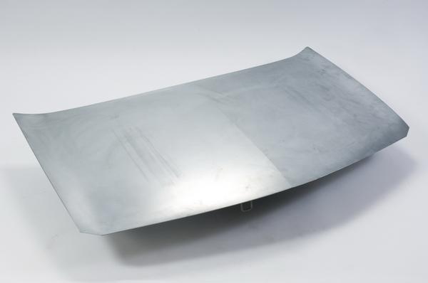 Bonnet in CR210IF-GI Extragal® (thickness: 0.7 mm)